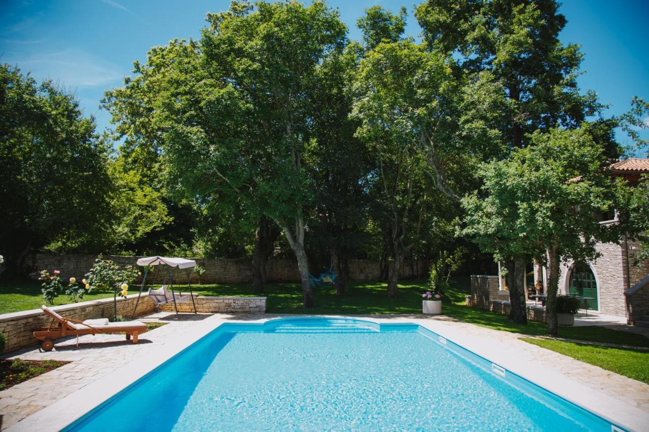 Villa Kringa Tinjan Exterior foto